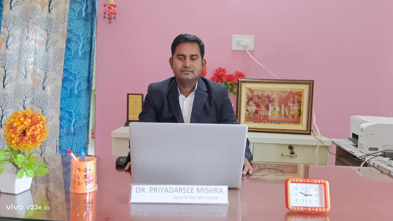 Dr. priyadarsee Mishra